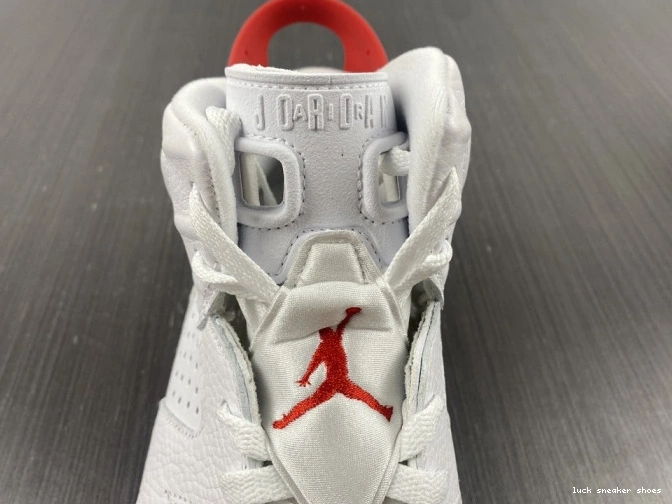 Reps LUCY 6 Jordan CT8529-162 Retro Hare 0713